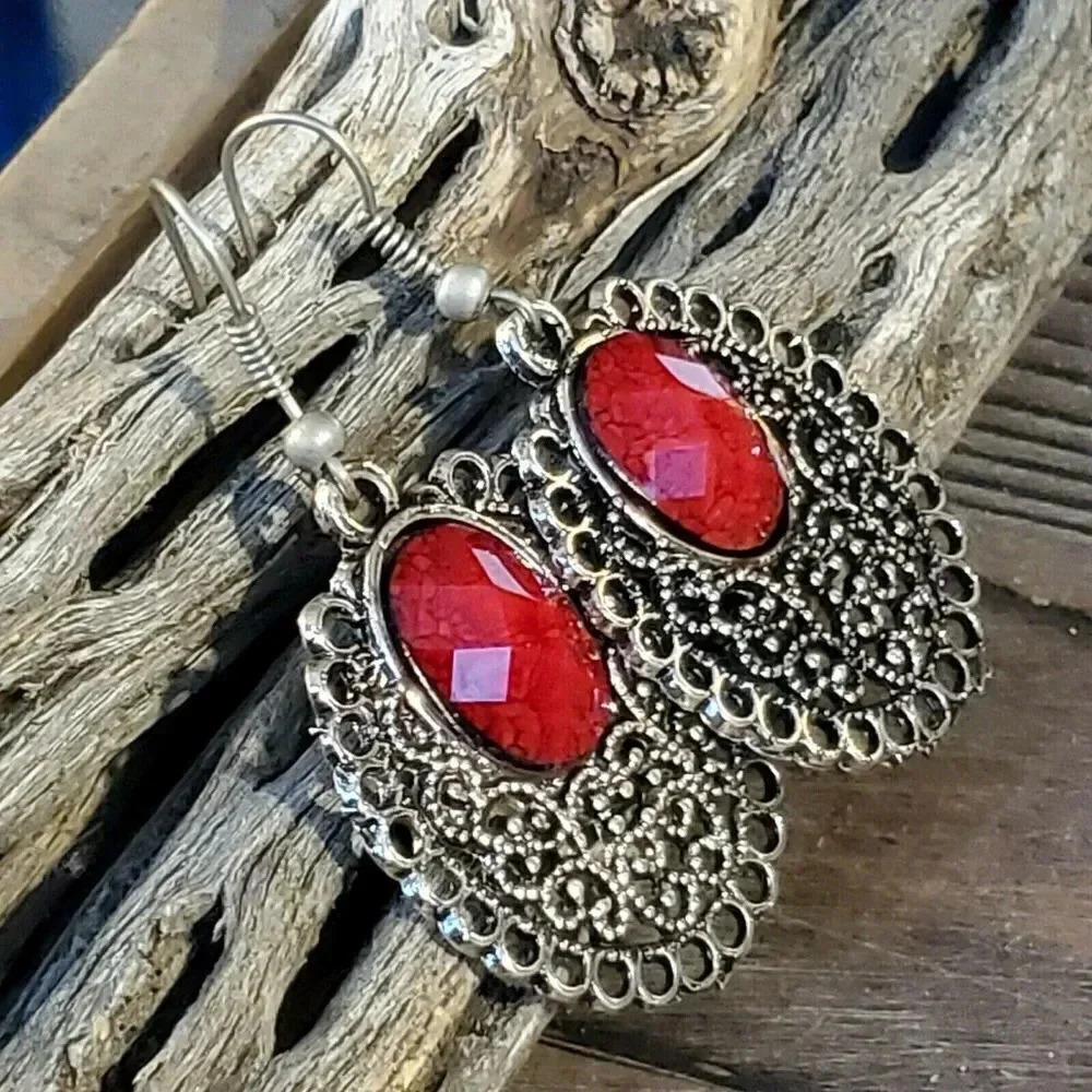 Vintage 90s Lacy Red Antique Silver Acrylic Crystal Oval Earrings